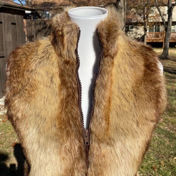 New Faux Fur Front Ribbed Knit Back and Hem Full Zip Vest - Picture 5 of 5